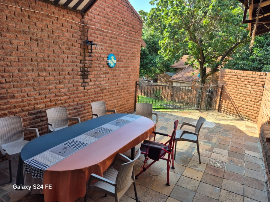 3 Bedroom Property for Sale in Safari Gardens North West